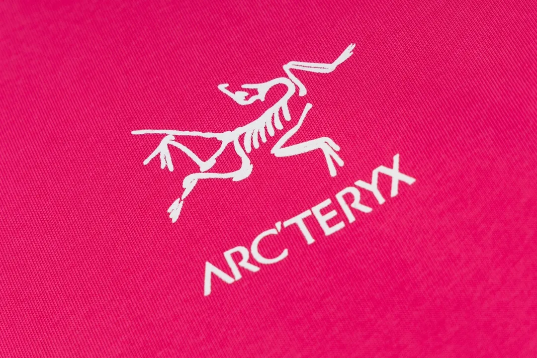 Ayc Teryx （ 3） 2024FW T LOGO Premium 32s Same Style ：Black White Red Pink Size：XS S M L